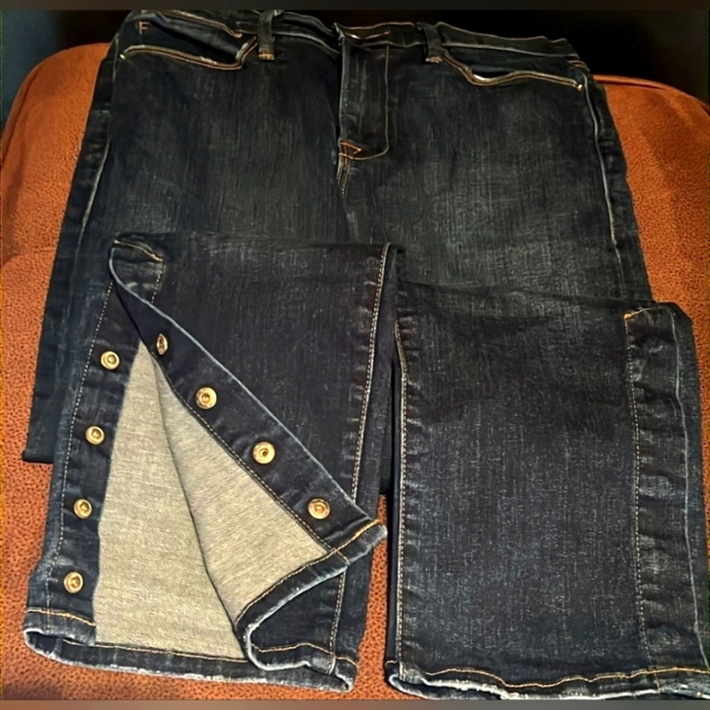 Frame Denim Le High straight  snap away Meribel split hem ankle ! Euc !